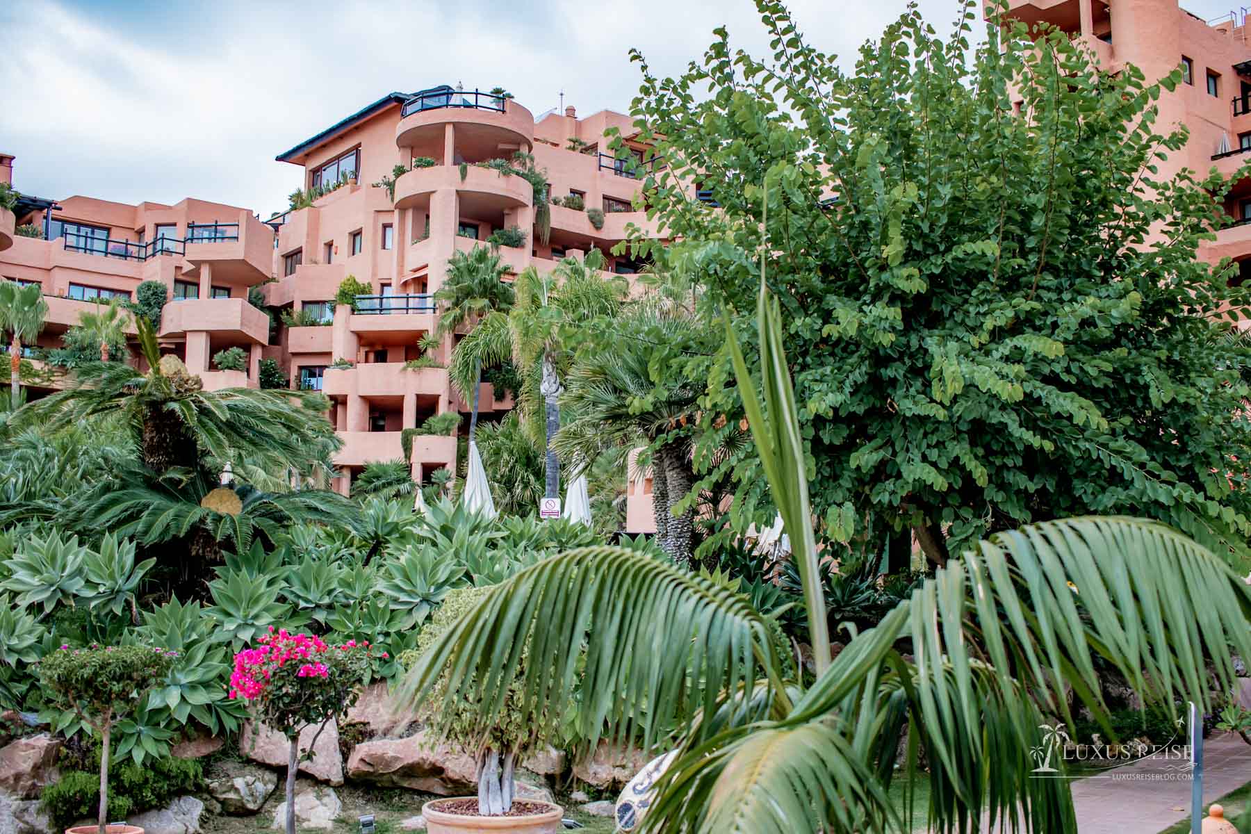 Kempinski Hotel Bahía Estepona Andalusien Spanien - Hoteltour und Hoteleindruck - Luxuriöses 5-Sterne Hotel am Mittelmeer - Aussicht auf das Mittelmeer
